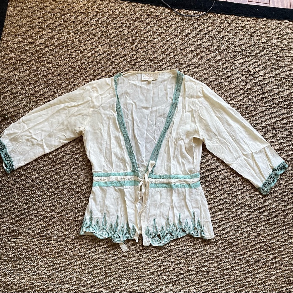True vintage 70s kimono style top